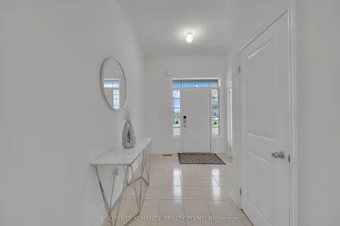 1120 Skyridge Boulevard, ON L1X 0M8