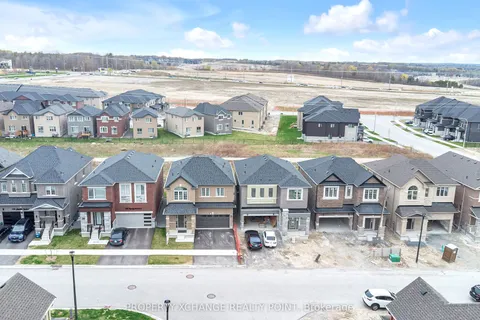 1120 Skyridge Boulevard, ON L1X 0M8