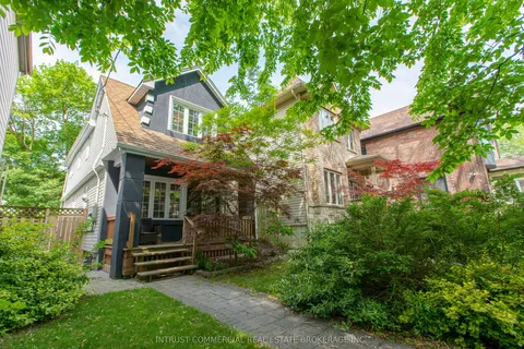 398 Leslie Street, ON M4M 3E4