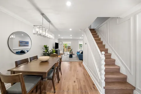 18 Alton Avenue, ON M4L 2M2