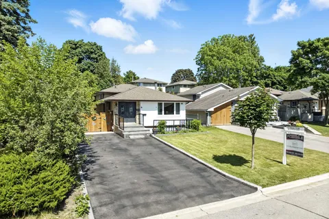 583 Annandale Street, ON L1H 7S6