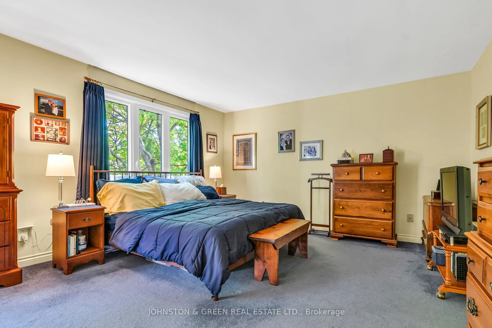1 Woodvale Crescent, ON M4C 5N4