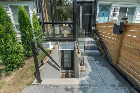 37 Blackburn Street, ON M4M 2B3