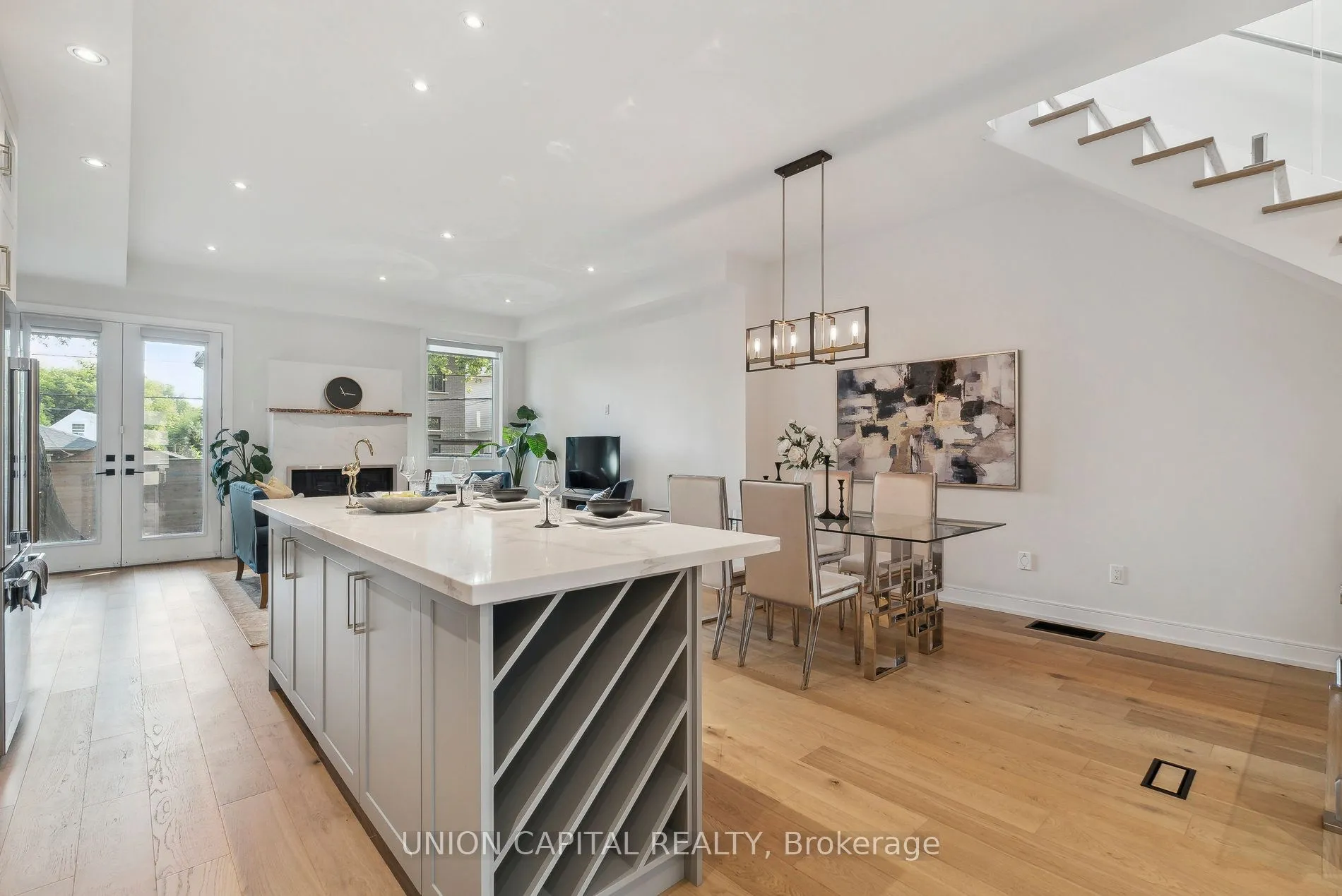 85B Westbourne Avenue, ON M1L 2Y6