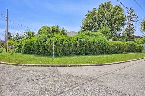 43 Boem Avenue, ON M1R 3T2