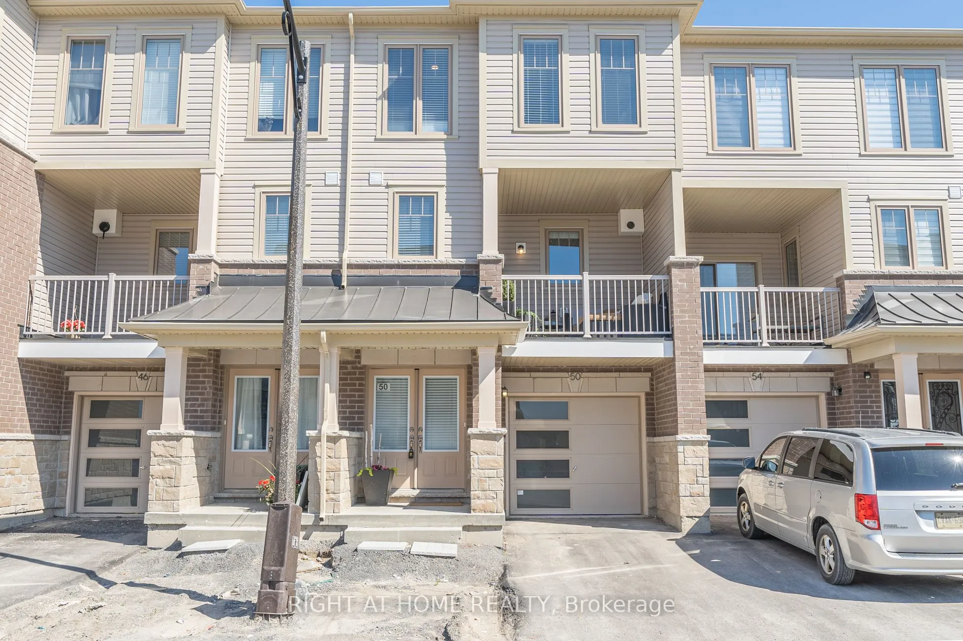 50 Ambereen Place, ON L1C 7H5