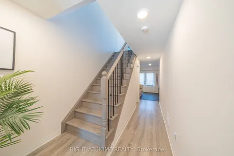 50 Ambereen Place, ON L1C 7H5