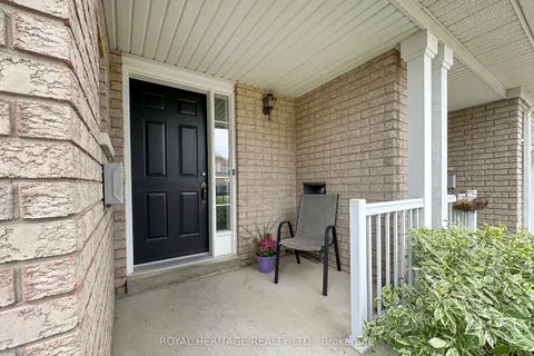 7 Fawcett Avenue, ON L1R 2Z4