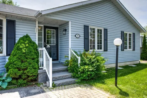 75 Bluffs Road, ON L1B 1A6