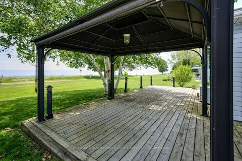 75 Bluffs Road, ON L1B 1A6