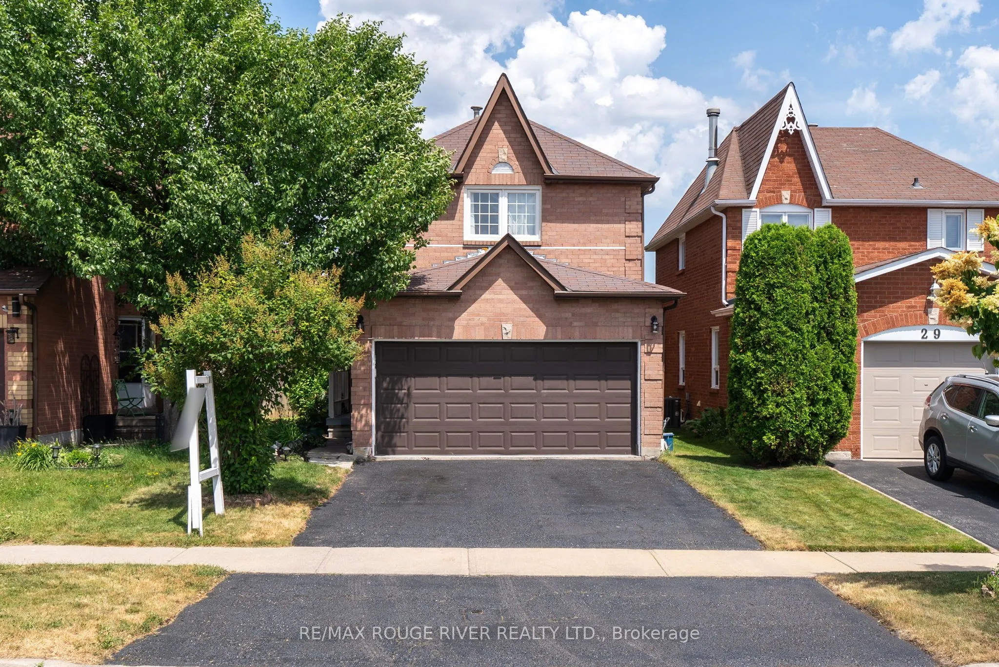 31 Sharp Crescent, ON L1T 3R1