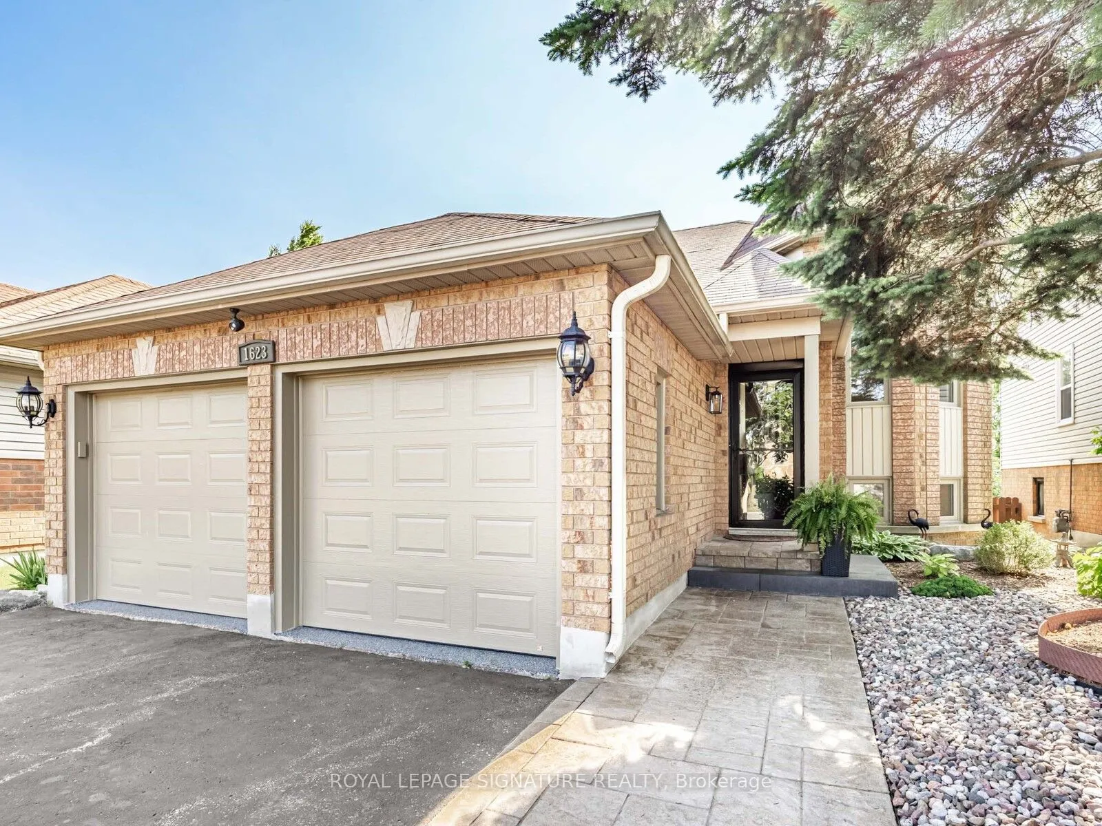 1623 Edenwood Drive, ON L1G 7Y6