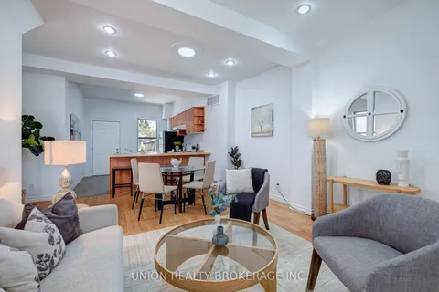 533 Victoria Park Avenue, ON M4C 5H2