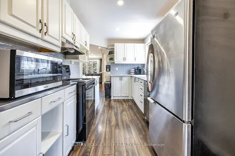 411 Pompano Court, ON L1K 1M9
