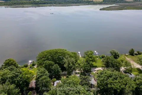 126 Pine Point Lane, ON L9L 1B4