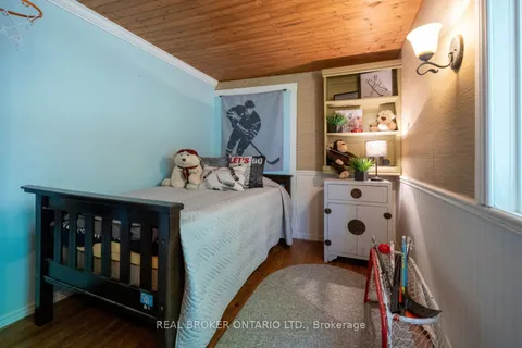 126 Pine Point Lane, ON L9L 1B4
