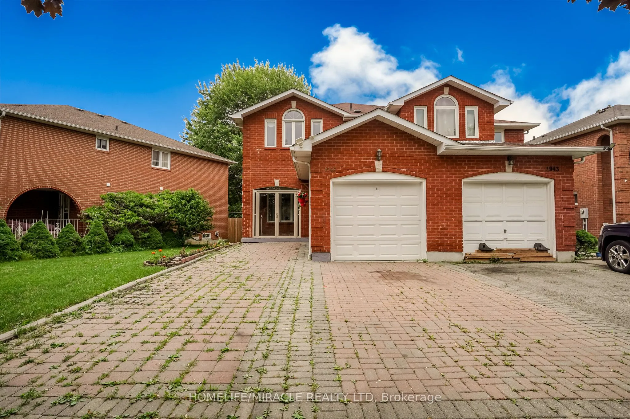 1945 Pine Grove Avenue, ON L1V 6R4