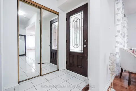 1945 Pine Grove Avenue, ON L1V 6R4