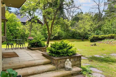 5 Shepherd Road, ON L1M 1G8