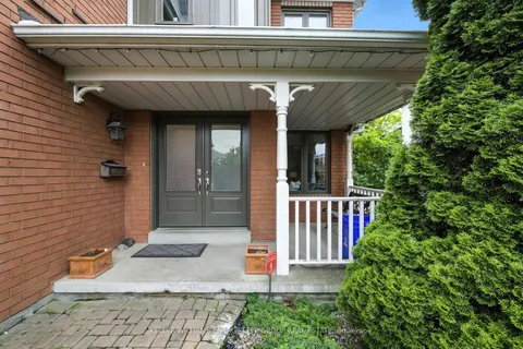 24 Harness Ridge Drive, ON L1R 2P4