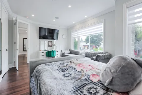50 Eastville Avenue, ON M1M 2N7