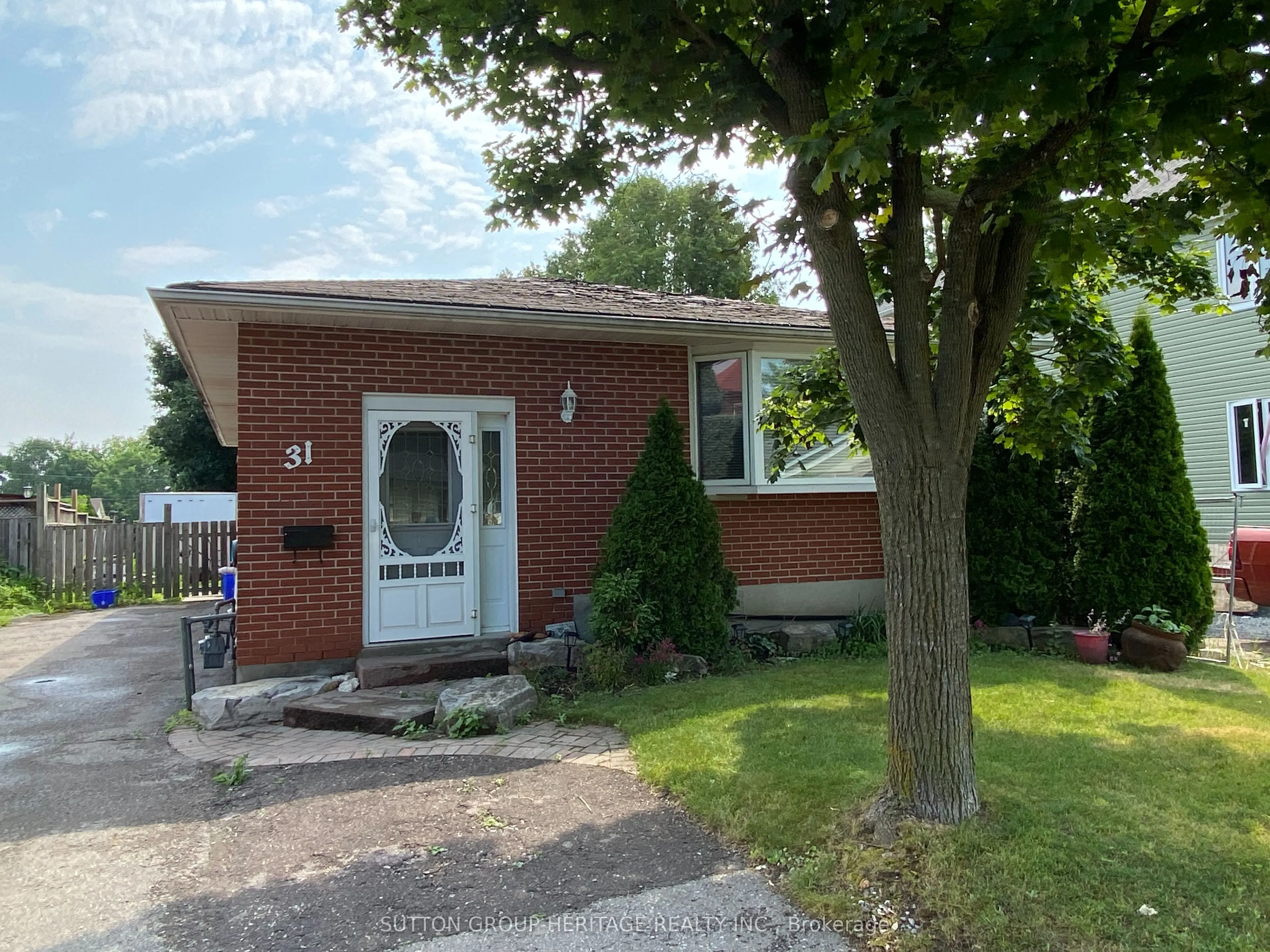 31 Lambs Lane, ON L1C 3G2