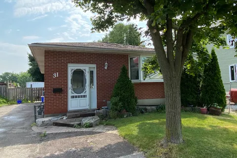 31 Lambs Lane, ON L1C 3G2