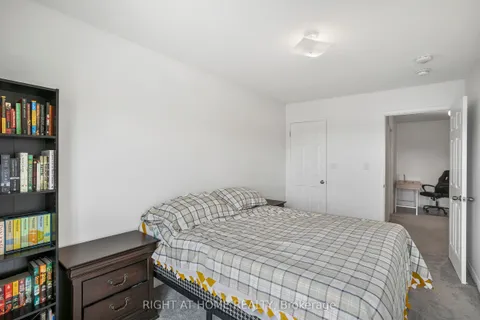 1020 Dunsley Way, ON L1N 0L5