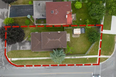 217 Waverly Street, ON L1J 7C7