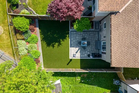 905 Gentry Crescent, ON L1K 1L6