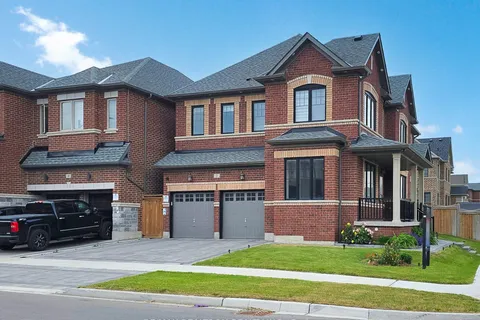 2 Auckland Drive, ON L1P 0G6