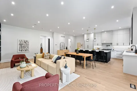 36 Karnwood Drive, ON M1L 2Z5