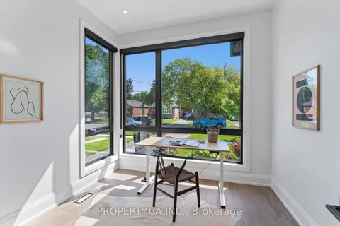 36 Karnwood Drive, ON M1L 2Z5
