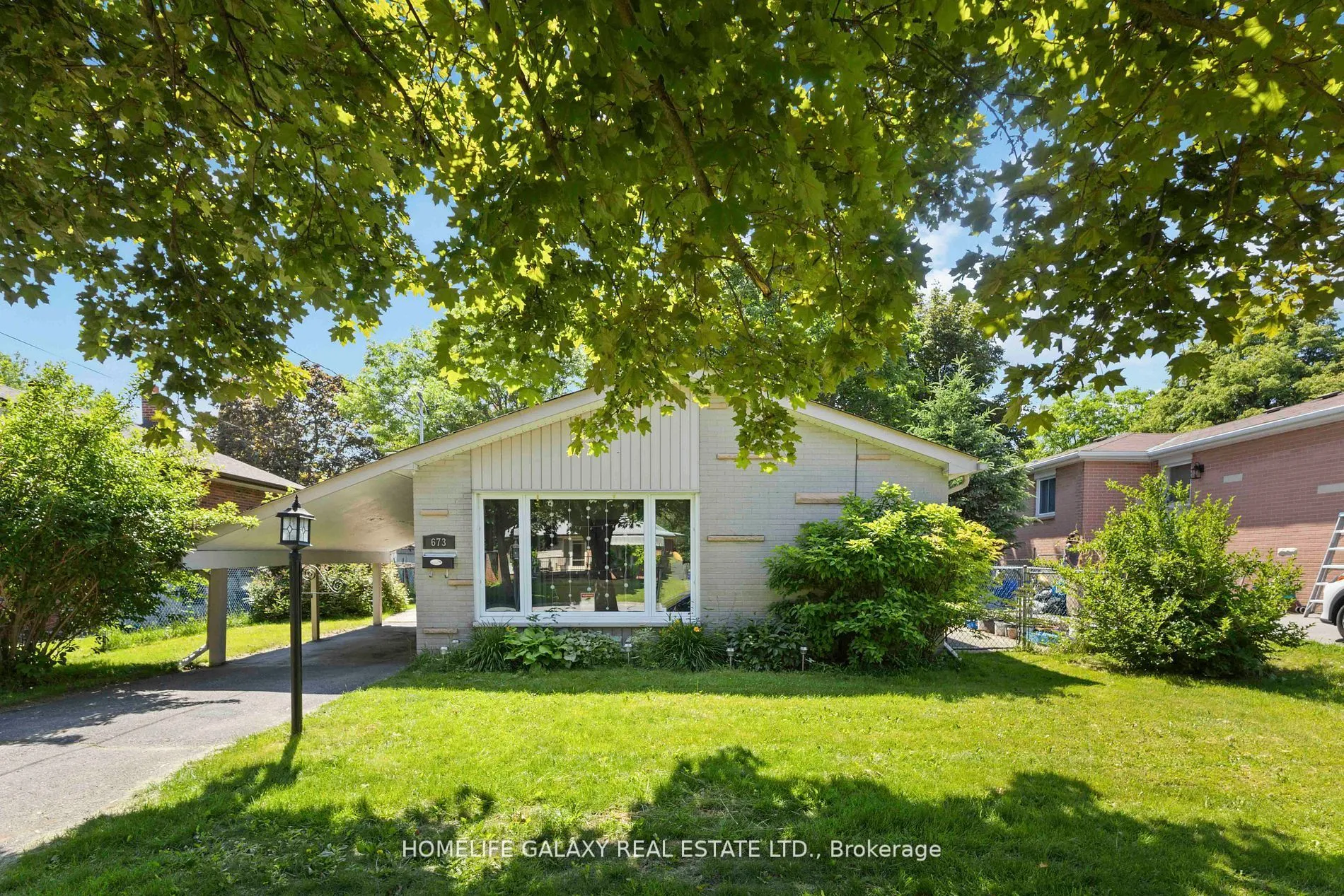 673 Lansdowne Drive, ON L1G 1W5