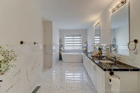 2486 Florentine Place, ON L1X 0H2