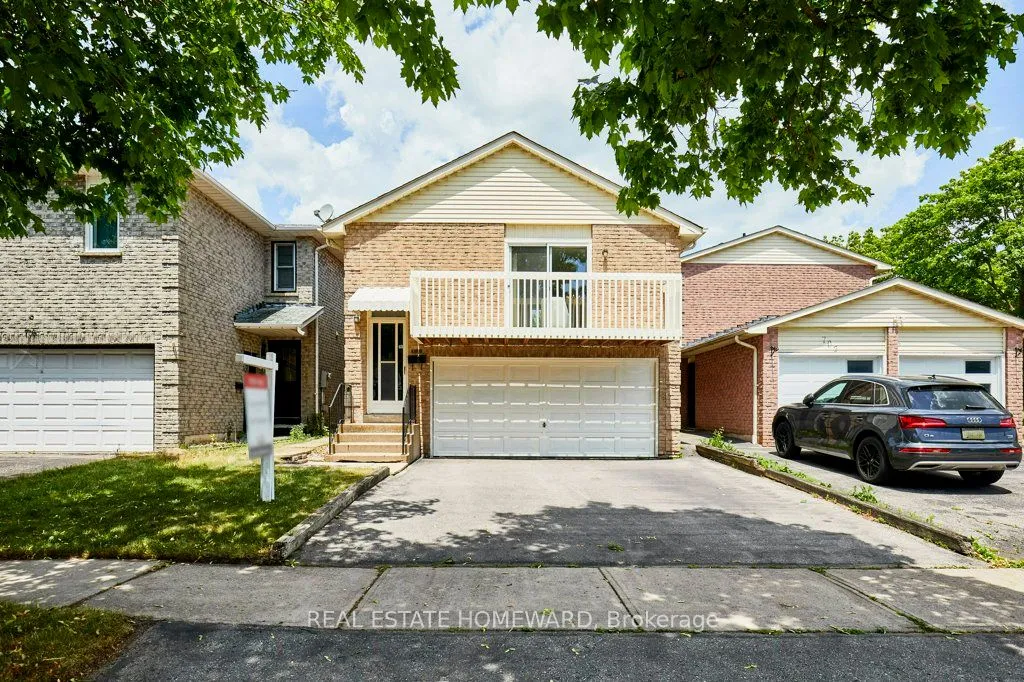 704 Abingdon Court, ON L1W 3M7