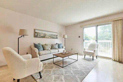 704 Abingdon Court, ON L1W 3M7
