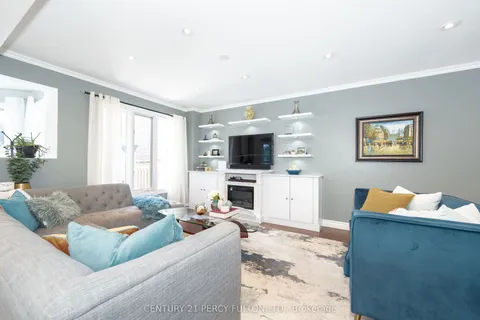 1032 Rambleberry Avenue, ON L1V 5X6