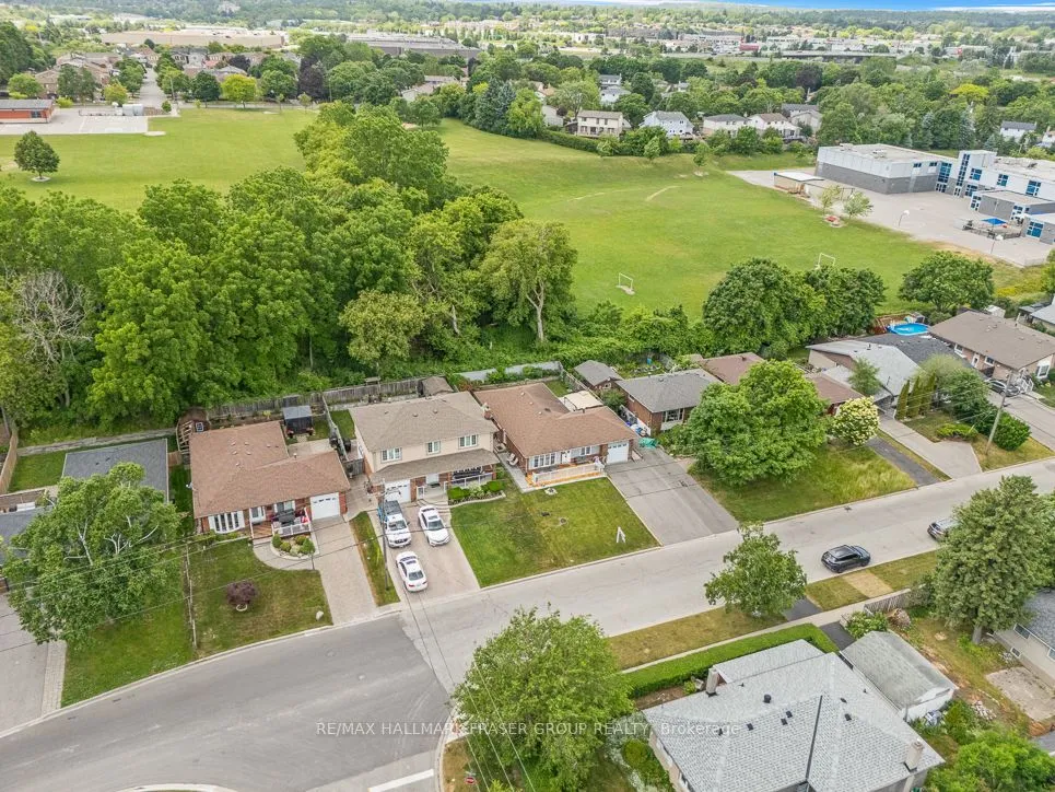 756 Hillcrest Road, ON L1W 2P4