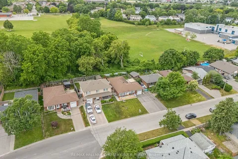 756 Hillcrest Road, ON L1W 2P4