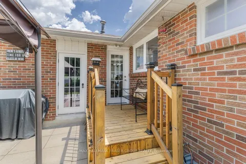 756 Hillcrest Road, ON L1W 2P4