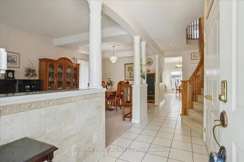 1964 Walreg Drive, ON L1G 7W1