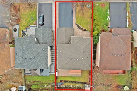 1139 Gossamer Drive, ON L1X 2T8
