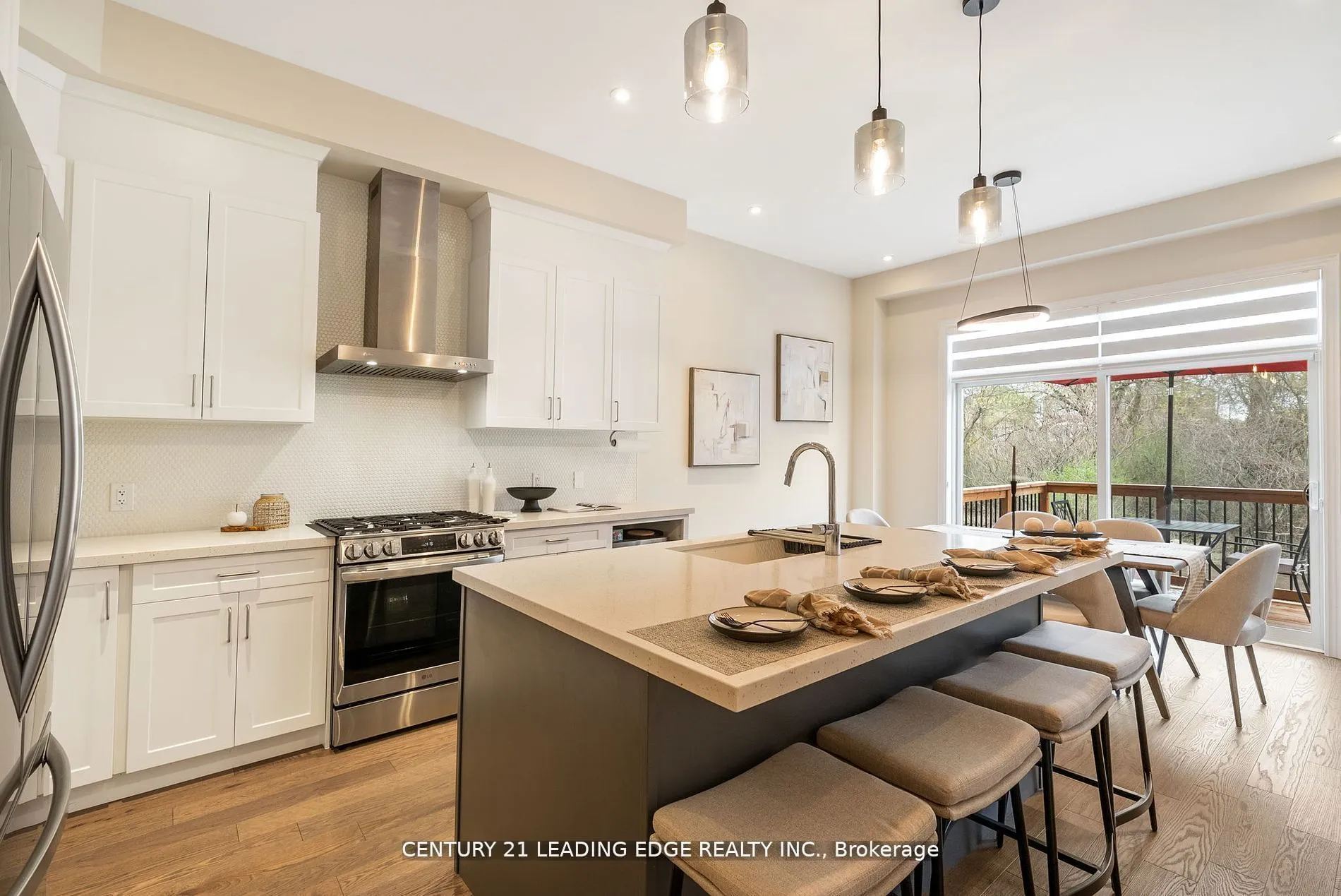 89 Deer Ridge Crescent, ON L1P 0T2