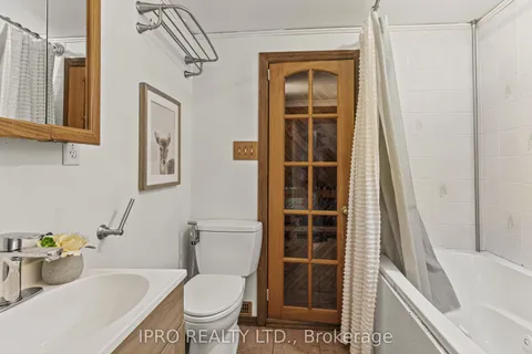 589 Prestwick Drive, ON L1J 7P5