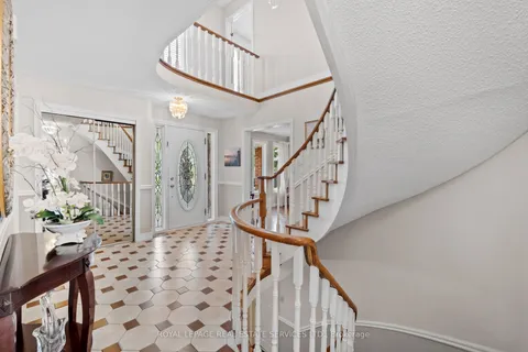 40 Canmore Boulevard, ON M1C 3W2