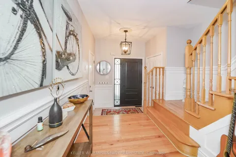 15 Fairmount Drive, ON L1R 0G3