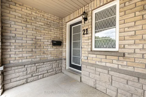 21 Webbford Street, ON L1S 0A8