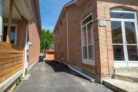 84 Bridlegrove Drive, ON M1W 3W9