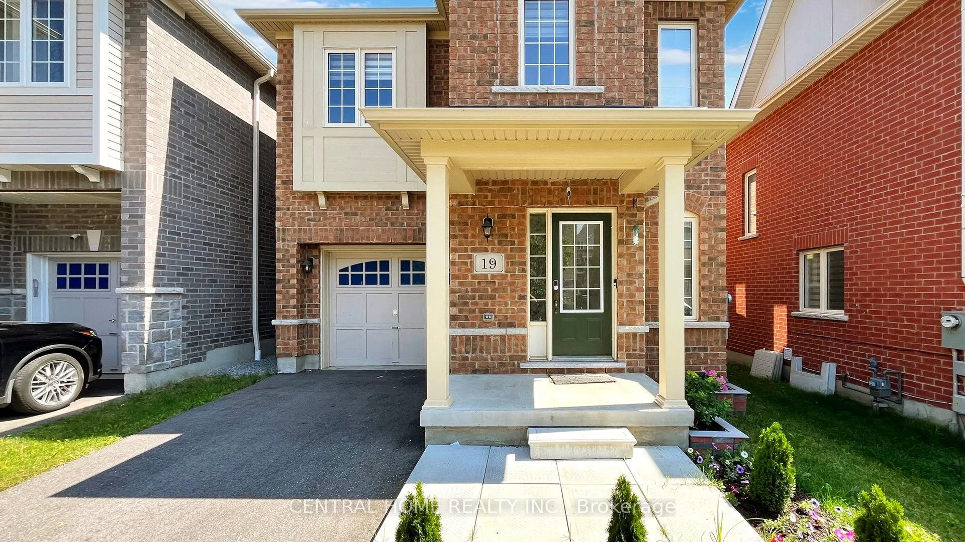 19 Camilleri Road, ON L1Z 0T2